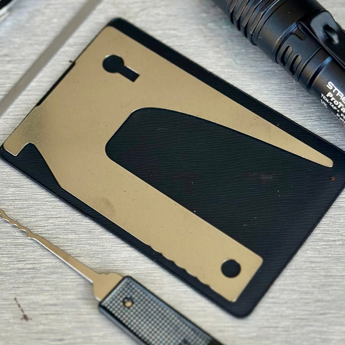 Multipass EZ-Card Lock Bypass Tool Spycraft 101