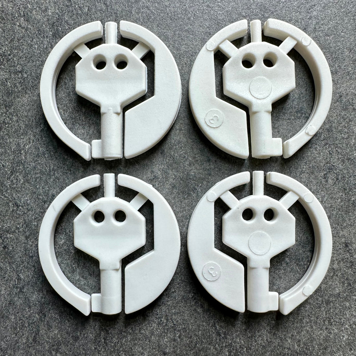 Emergency Handcuff Keys - 4-pack Spycraft 101