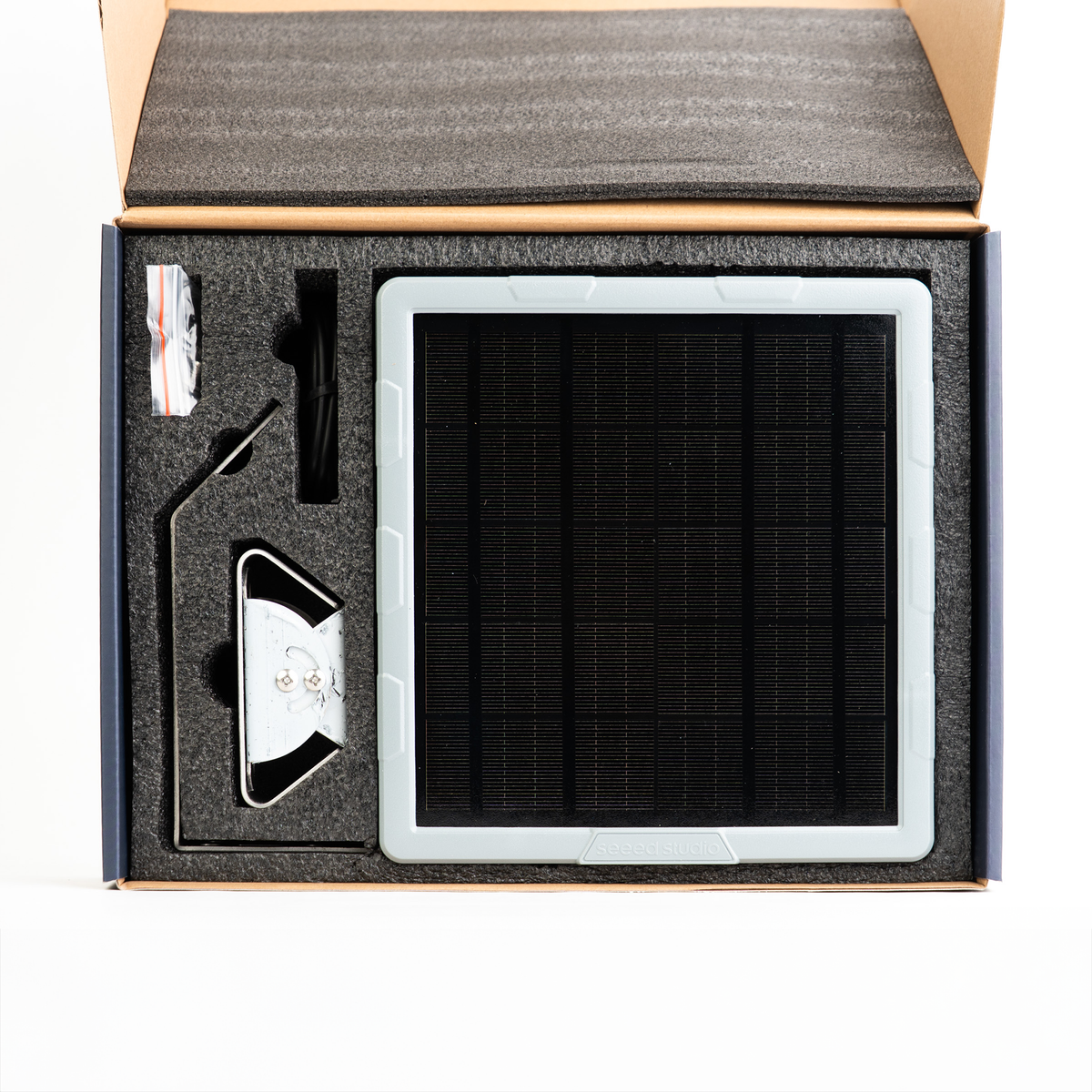 SenseCAP Solar Node P1-Pro Atlavox.com
