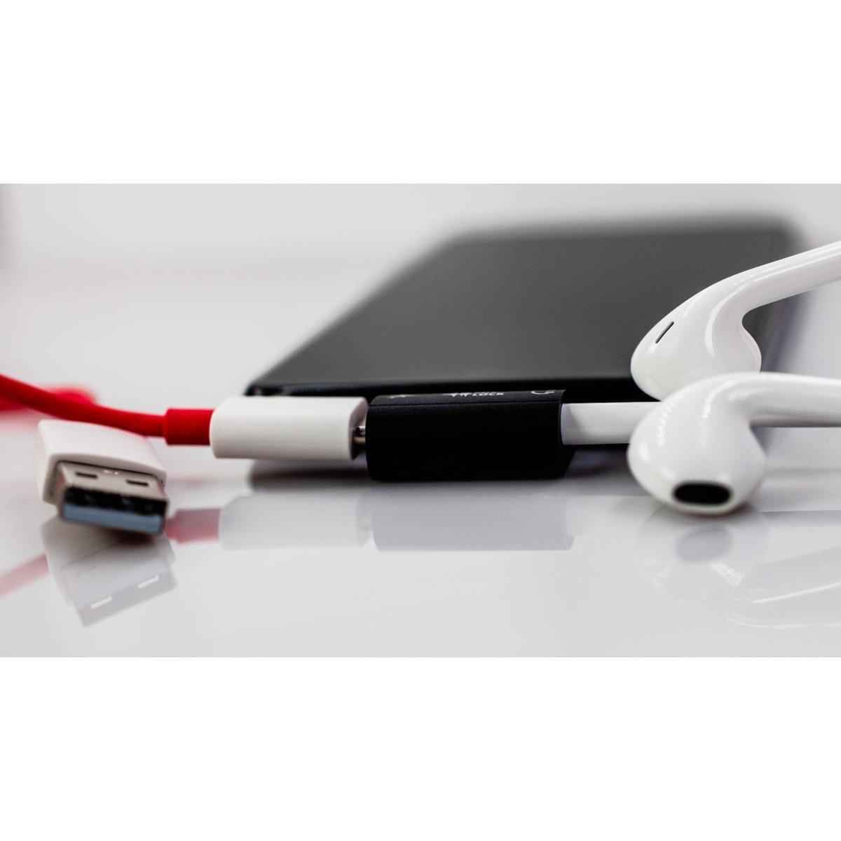 Mic-Lock USB-C Microphone Blocker HiFi SoundPass & Secure Charger Black Mic-Lock